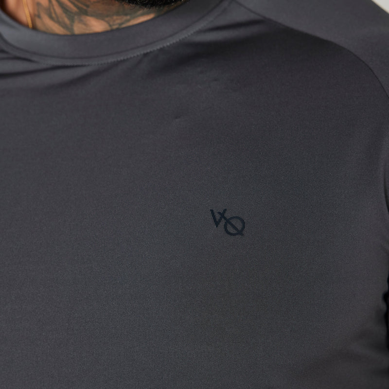 Vanquish Essential Denim Blue Performance Short Sleeve T Shirt 2枚目の画像