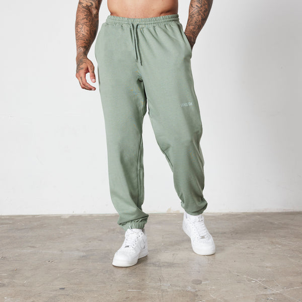 Vanquish Essential Green Oversized Sweatpants 1枚目の画像