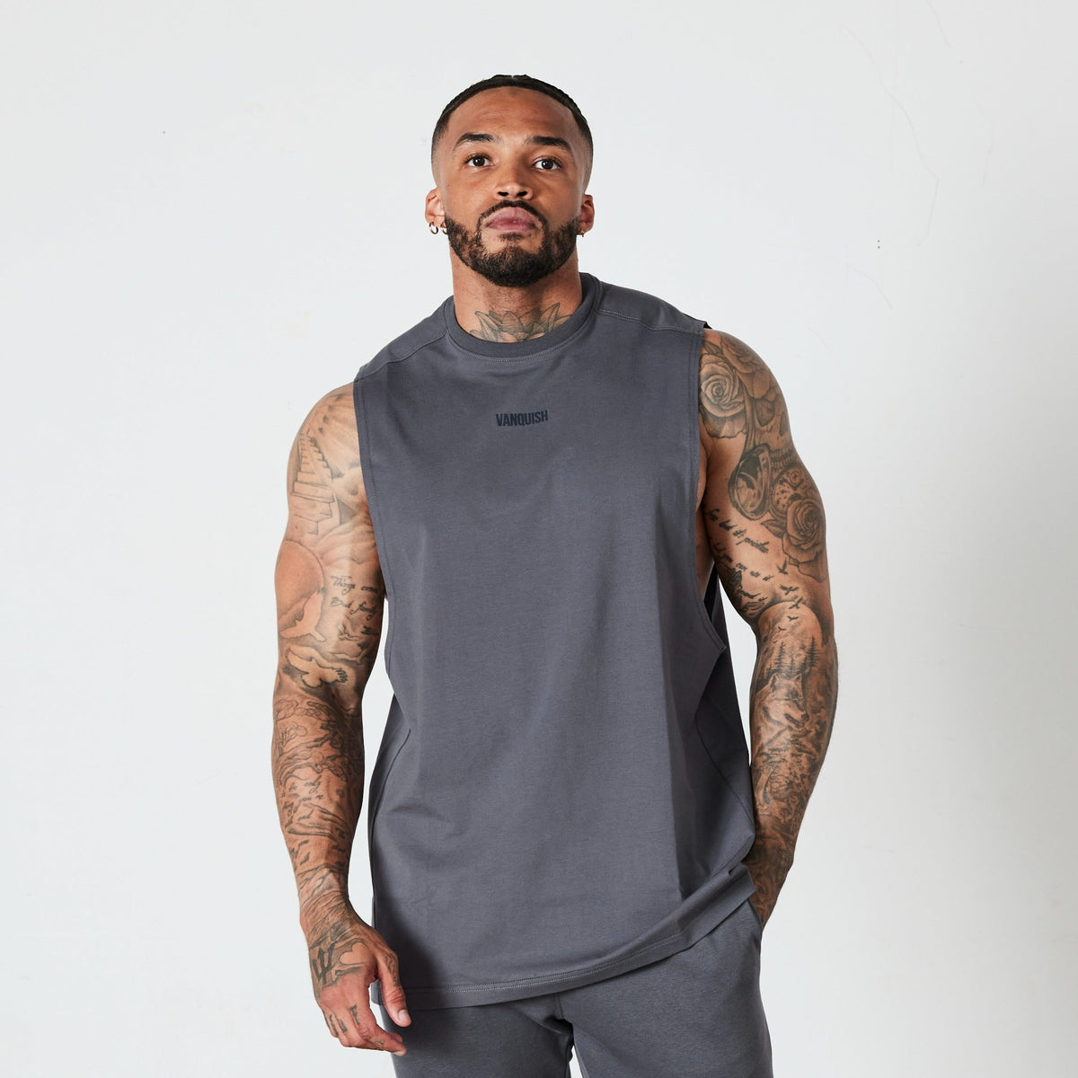 Vanquish Essential Denim Blue Oversized Sleeveless T Shirt 1枚目の画像