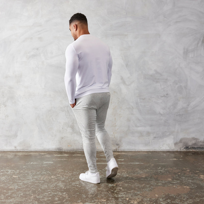 Vanquish Essential White Slim Fit Long Sleeve T Shirt 3枚目の画像