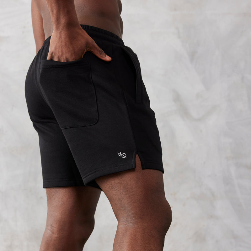 Vanquish Essential Black Regular Fit Shorts 4枚目の画像