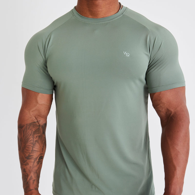 Vanquish Essential Green Performance Short Sleeve T Shirt 1枚目の画像
