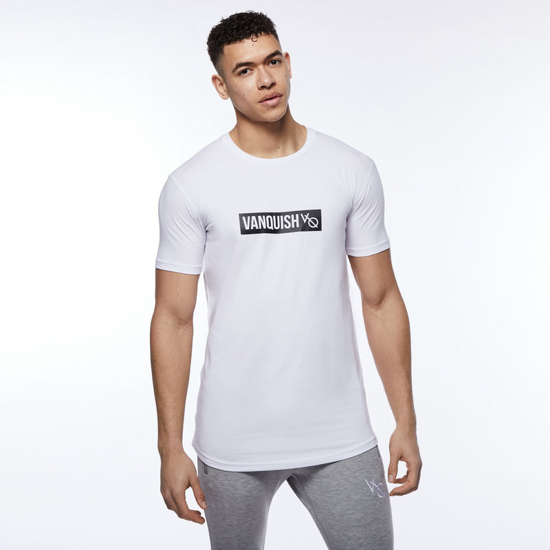 VANQUISH FITNESS Box Logoモデル ホワイト 半袖Tシャツ 国内発送 1枚目の画像